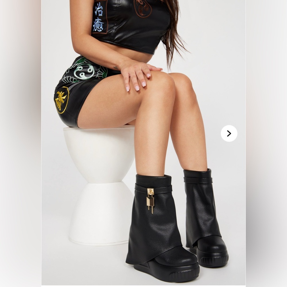 Black Ankle Bootie